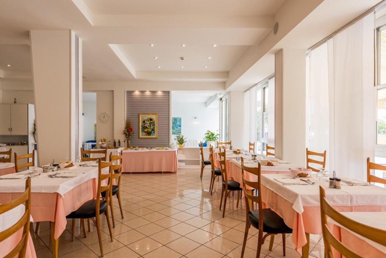 Hotel Alda Cervia Luaran gambar